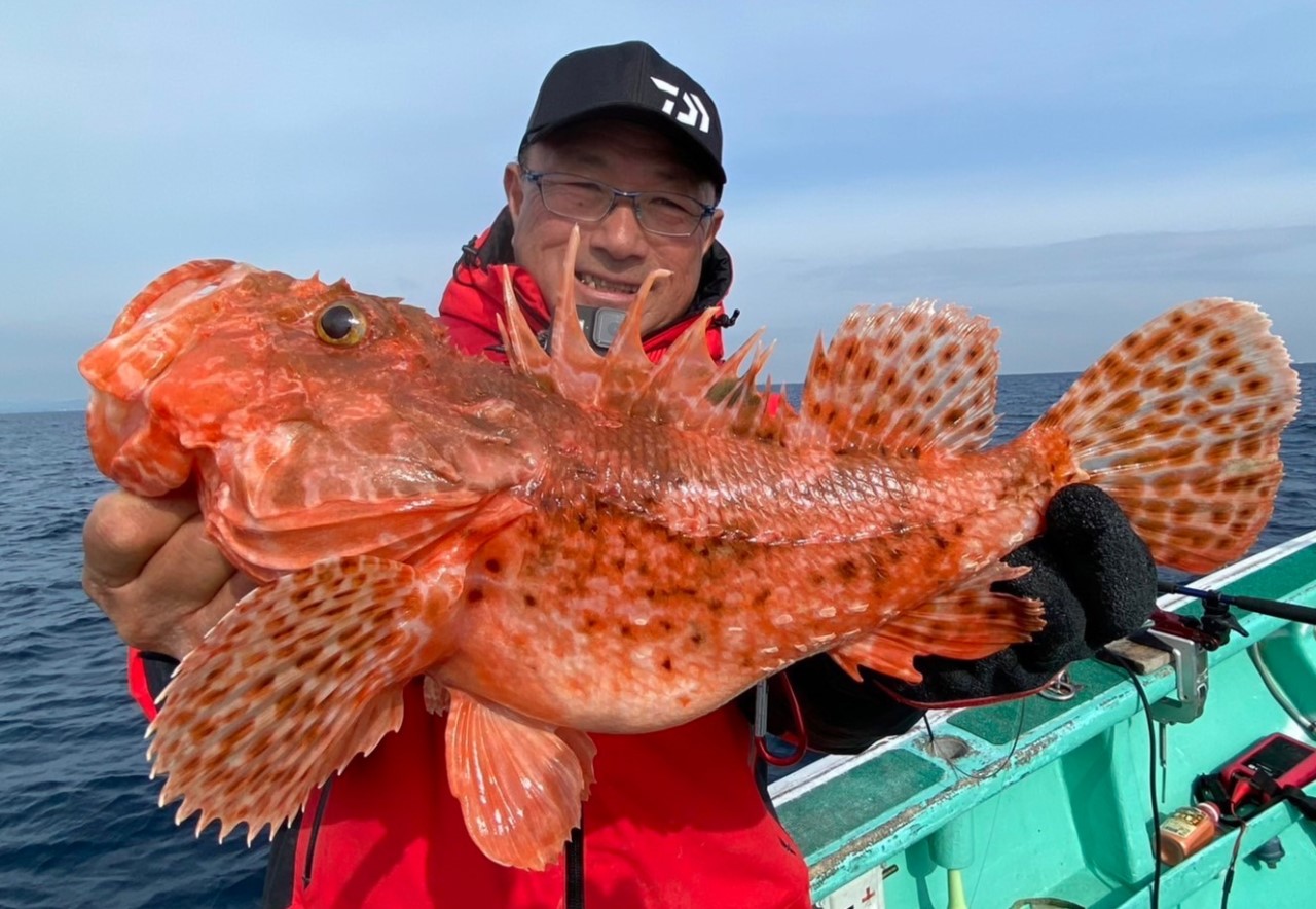 志摩沖の鬼ヶ島へ～御座白浜・智栄丸さんから | 田渕雅生
